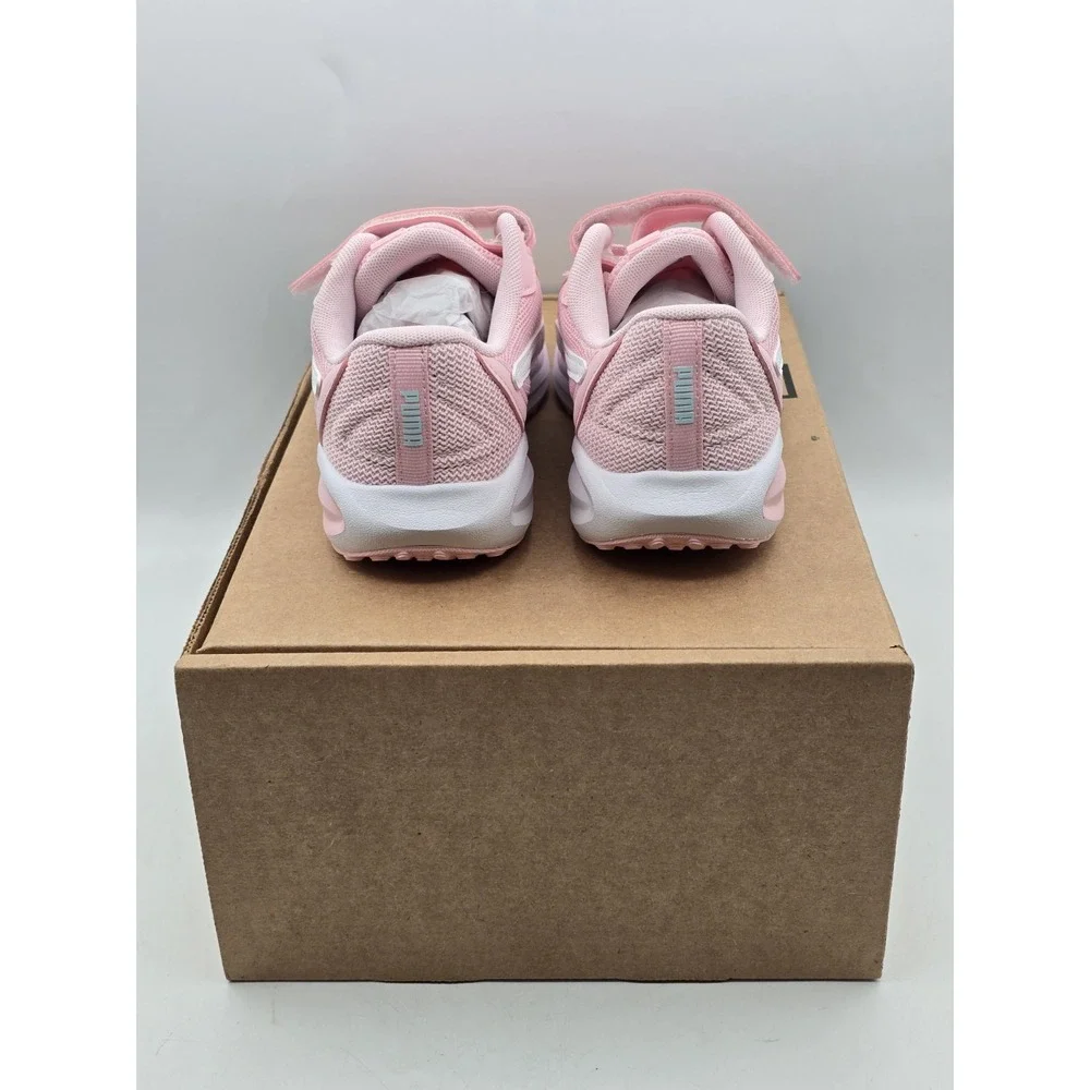 NEW Puma Children's‎ Twitch Runner Sneakers - Color Pink/White - Size 3 Child